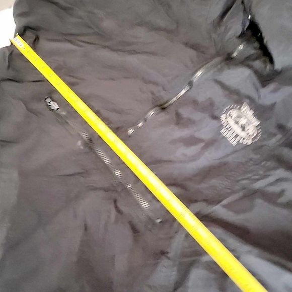 Embroidered Disney Vacation Club(DVC) Member Rain Jacket .(Unisex) Used. Size L - Picture 13 of 13